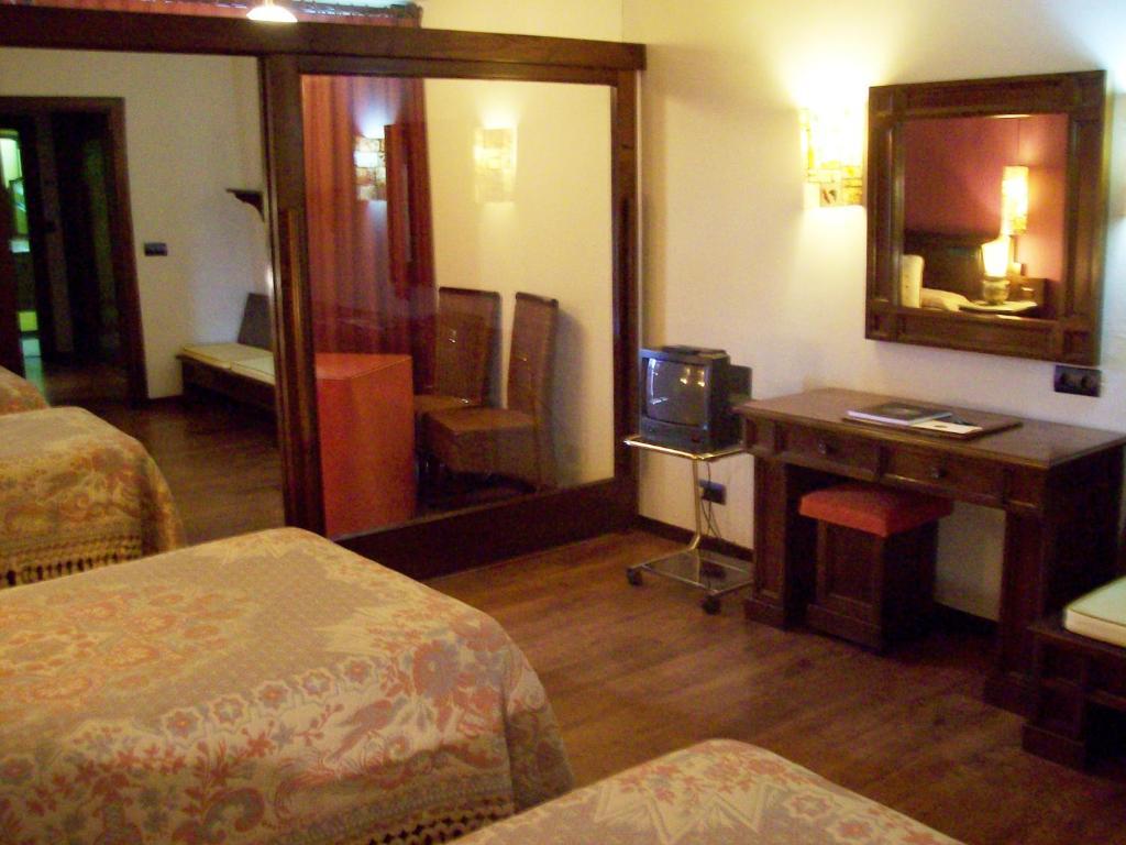 Hotel La Rectoral Taramundi Zimmer foto
